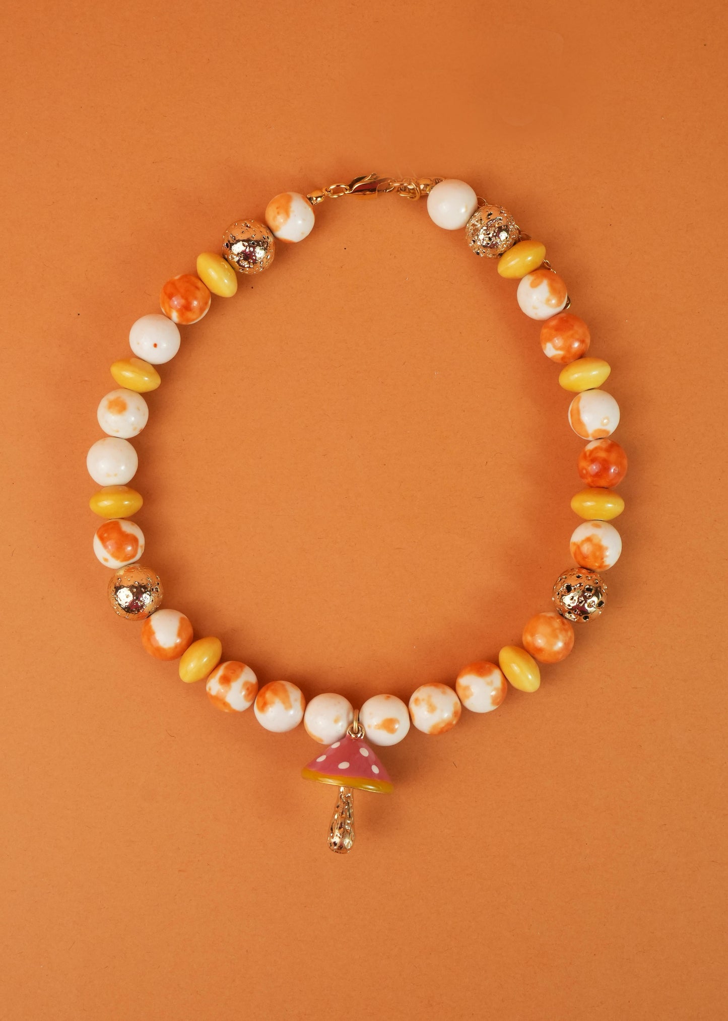 Alice in wonderland mushroom necklace