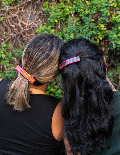 Between the lines green pink hairclip
