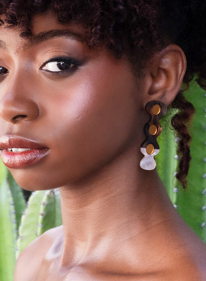 Ovelias Brown Earrings