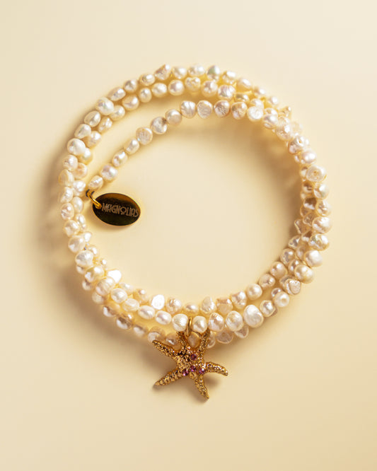 Magnolias Pearl Chocker